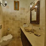 Отель Nora Cave House 5*