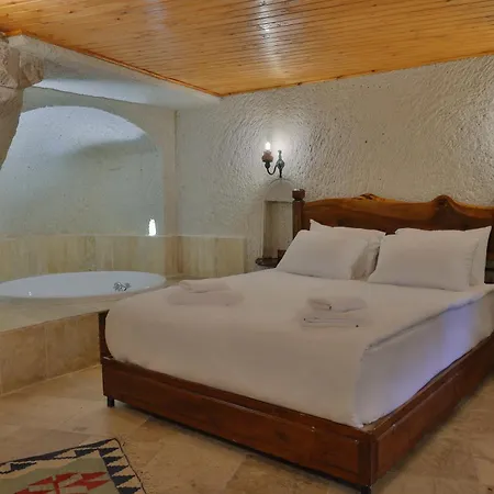 Nora Cave House Отель Гореме