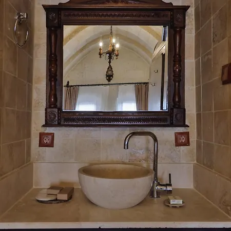 Nora Cave House Гореме