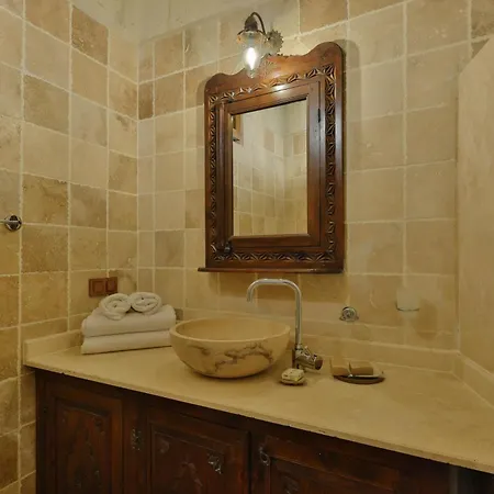 Отель Nora Cave House 5*