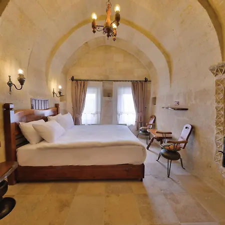 Nora Cave House Отель Гореме