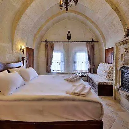 Nora Cave House Отель Гореме